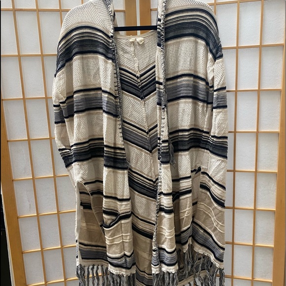 Anthropologie oversized fringe hooded sweater - Picture 2 of 4